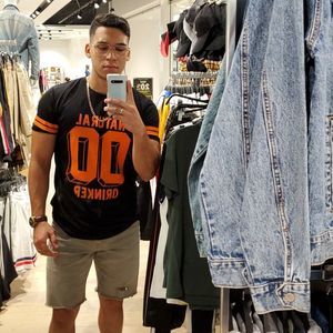 Meet your Posher, Alan